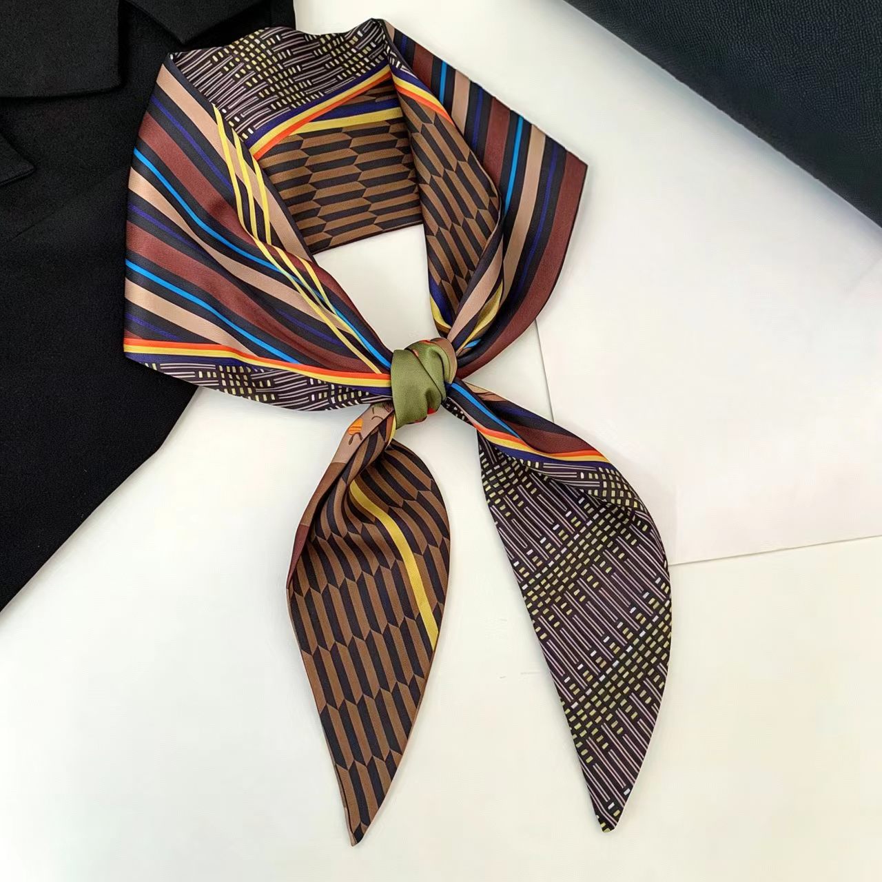 Luxury Print Long Hair Ribbon  - Silk Neck Scarf recension och pris