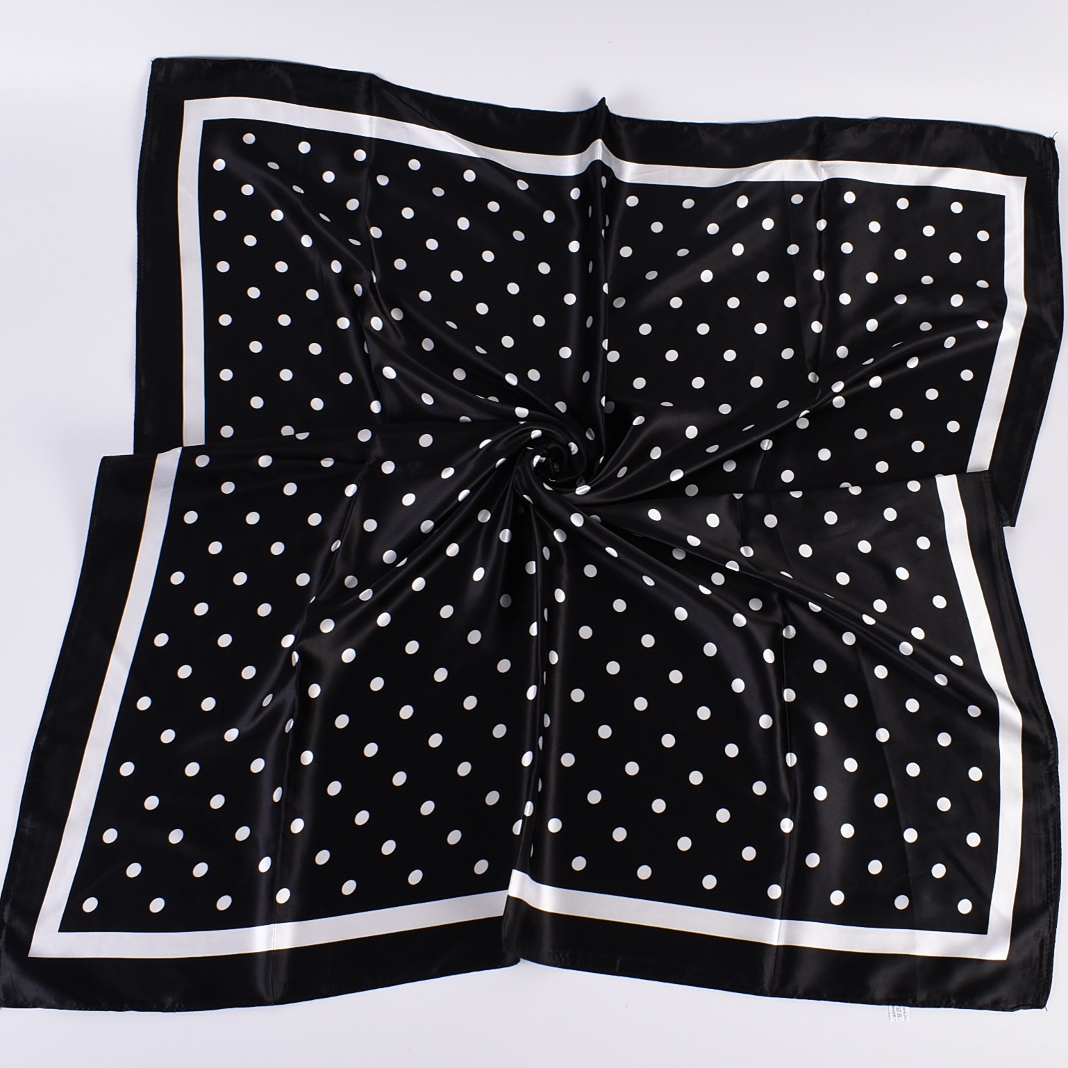 Summer new fashionable tempera - Scarf Silk Square recension och pris